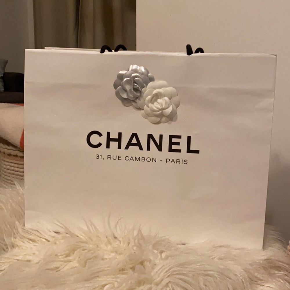 CHANEL Large Shopping Bag exclusively Paris